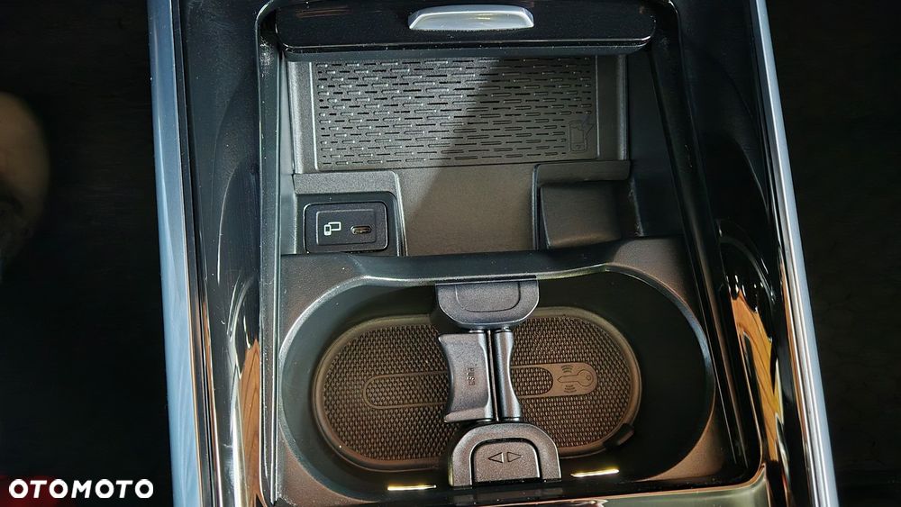 Mercedes-Benz Klasa B 180 Progressive 7G-DCT - 22