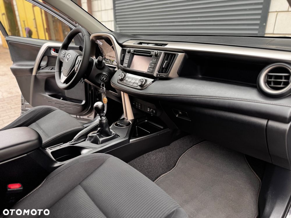 Toyota RAV4 2.0 Premium - 7