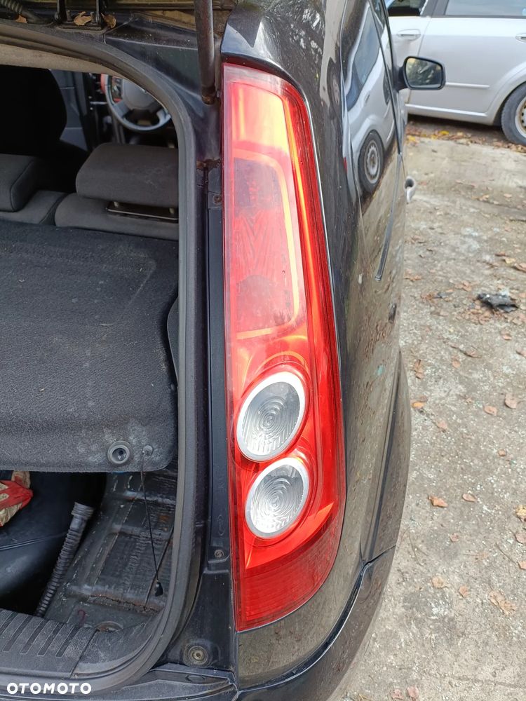 FORD FIESTA MK6 02-08 2006 r. 3D HB LAMPA PRAWY TYŁ PRAWA TYLNA PT EU - 1