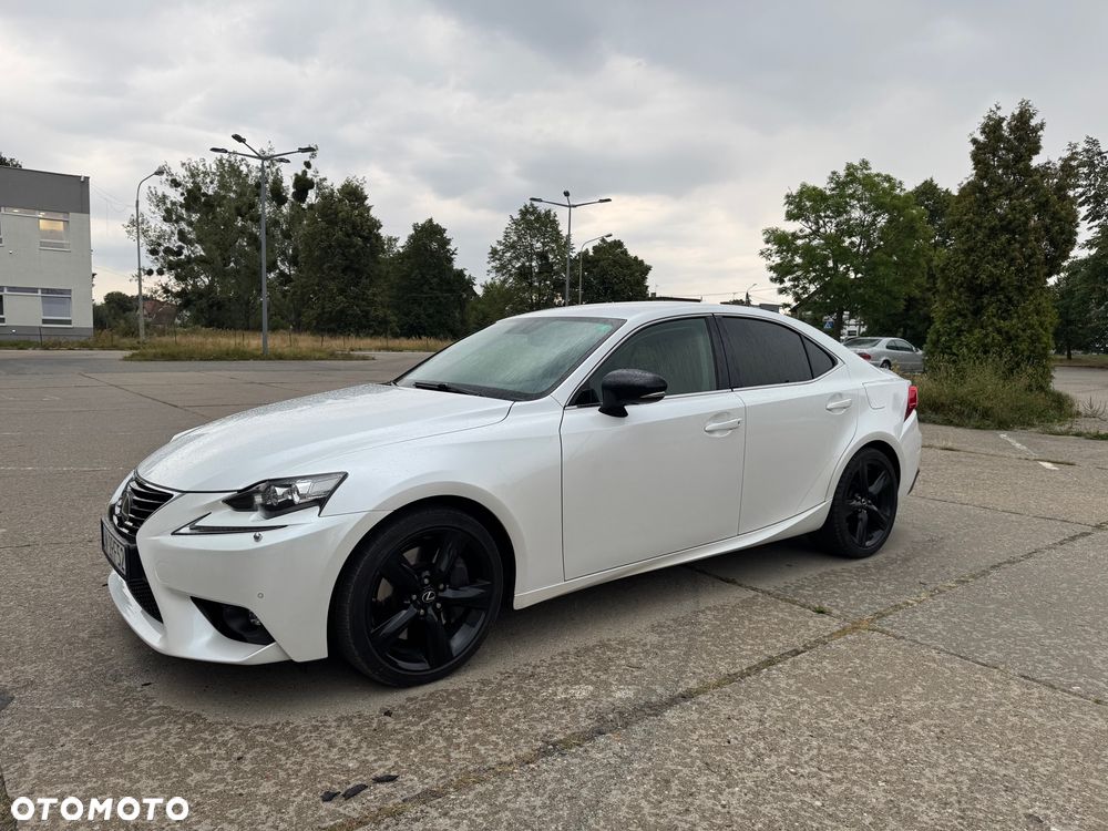 Lexus IS 200t Elegance - 1