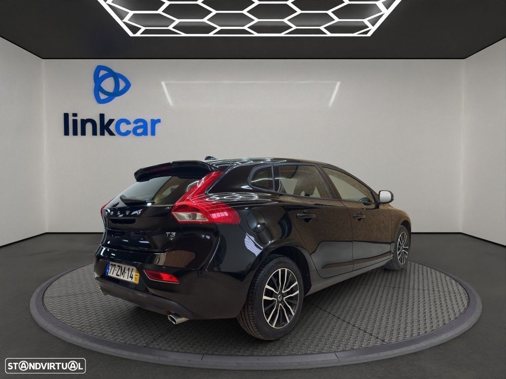 Volvo V40 1.5 T3 Sport Edition Geartronic - 4