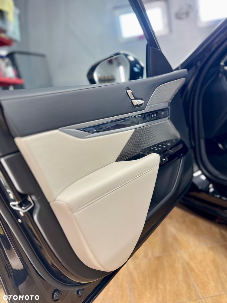 BMW Seria 7 - 10