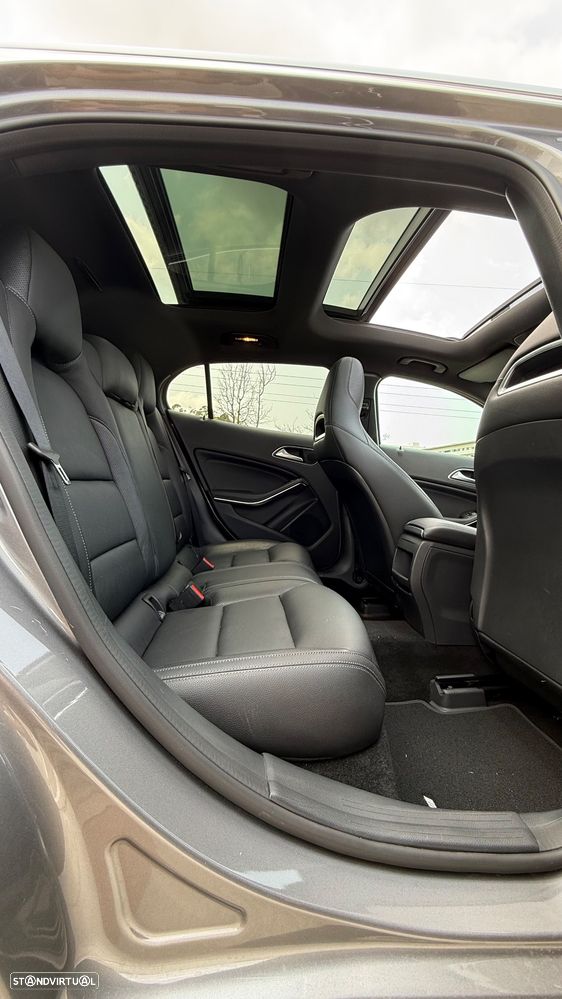 Mercedes-Benz GLA 45 AMG 4-Matic - 16