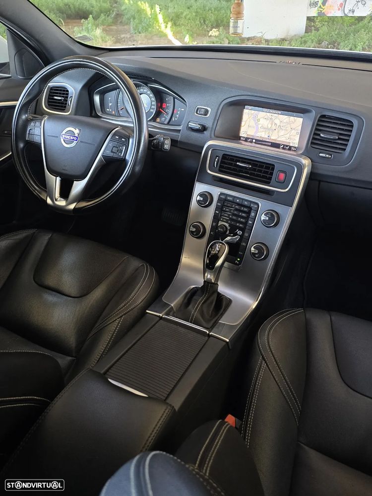 Volvo V60 D3 Momentum - 5