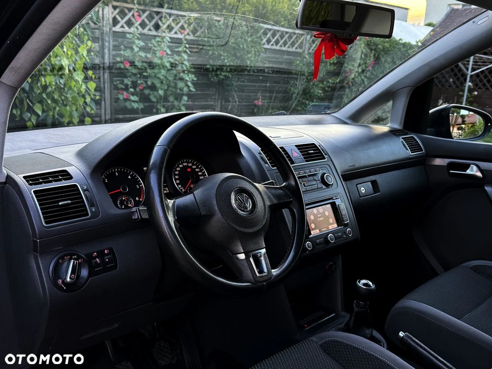 Volkswagen Touran 1.6 TDI DPF Highline - 23