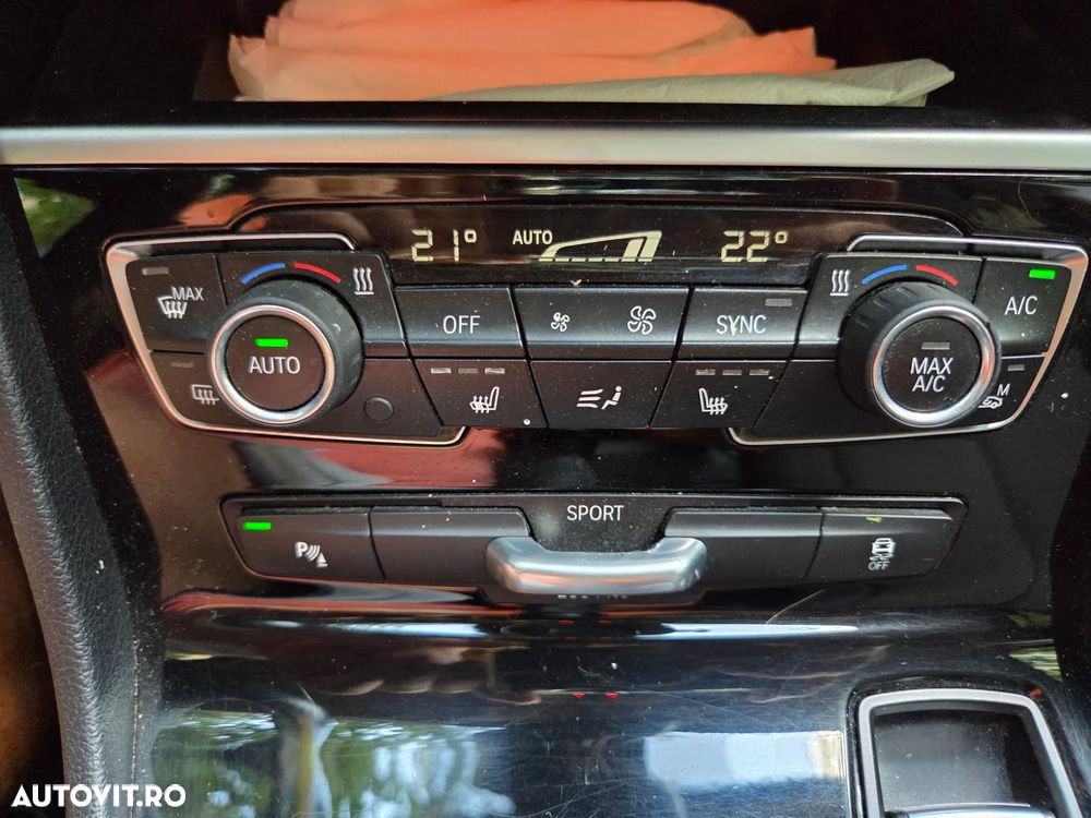 BMW Seria 2 218d - 7