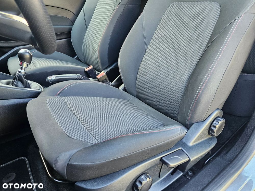 Ford Fiesta 1.0 EcoBoost S&S ST-LINE - 27