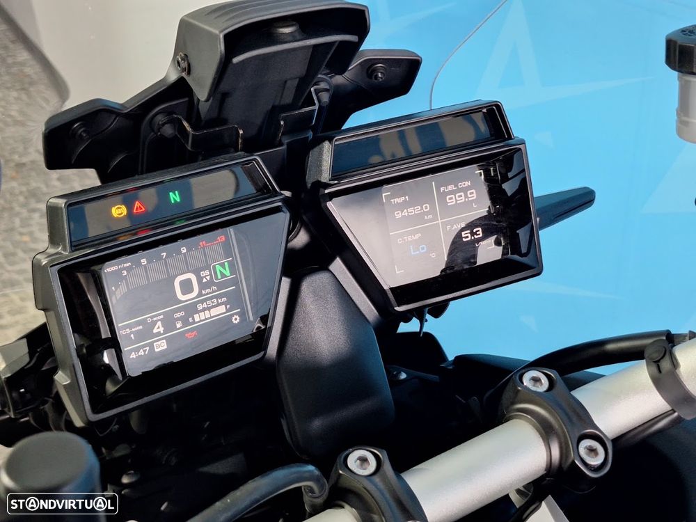 Yamaha Tracer 9 - 10