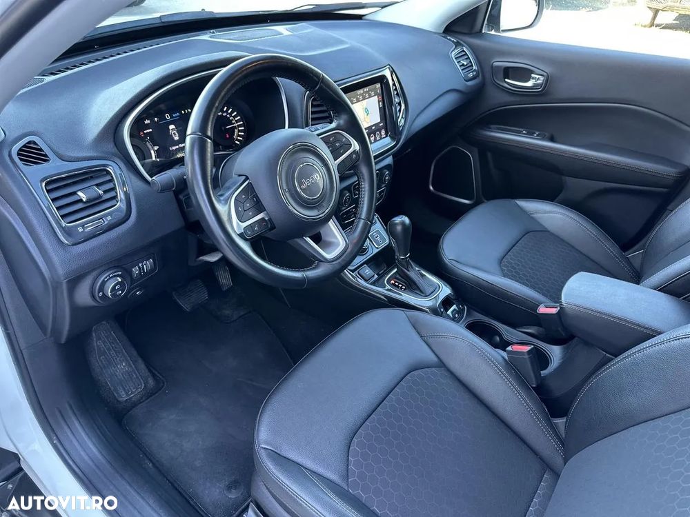Jeep Compass - 9