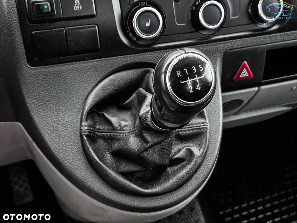 Volkswagen T5 TRANSPORTER DOKA 2.0 102 KM - 30