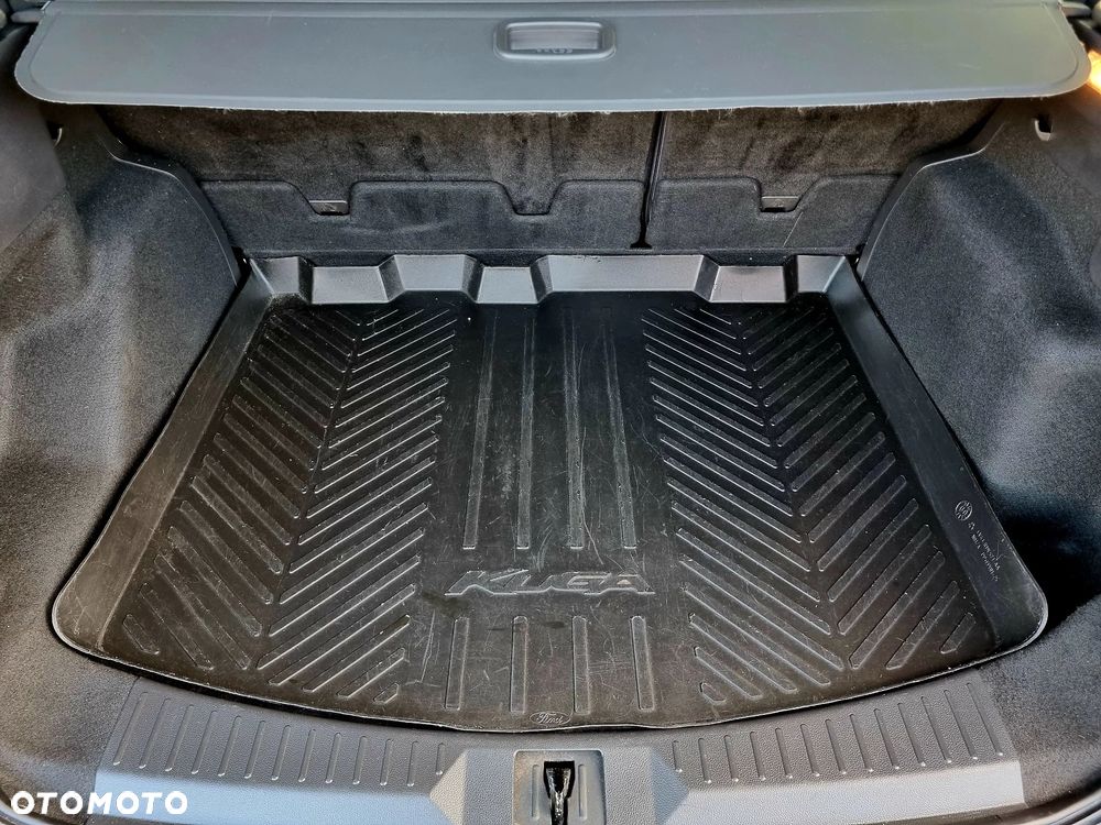 Ford Kuga 2.0 TDCi AWD ST-Line - 16