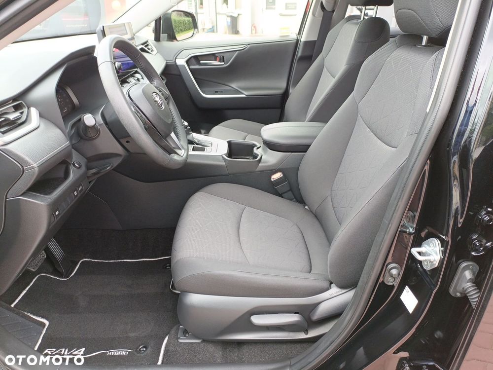 Toyota RAV4 - 11
