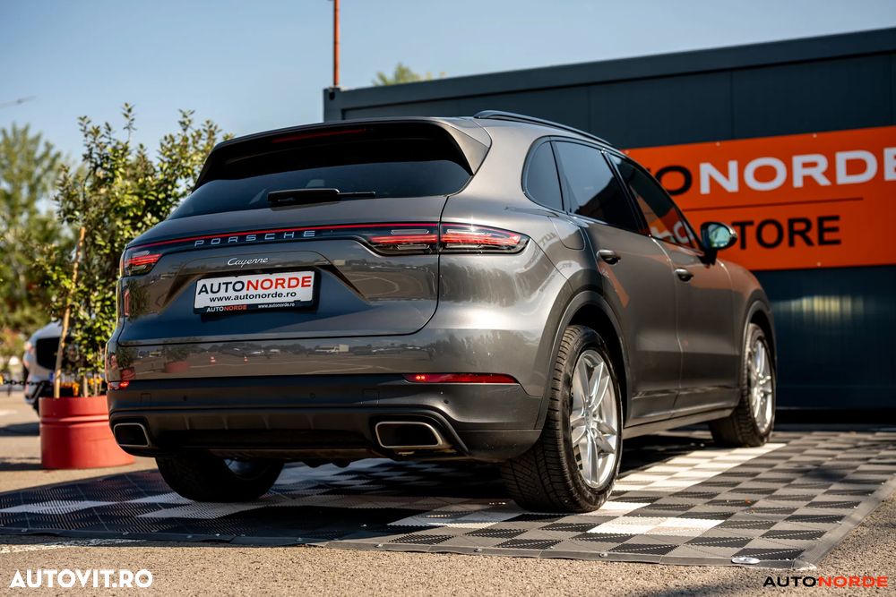 Porsche Cayenne Standard - 10