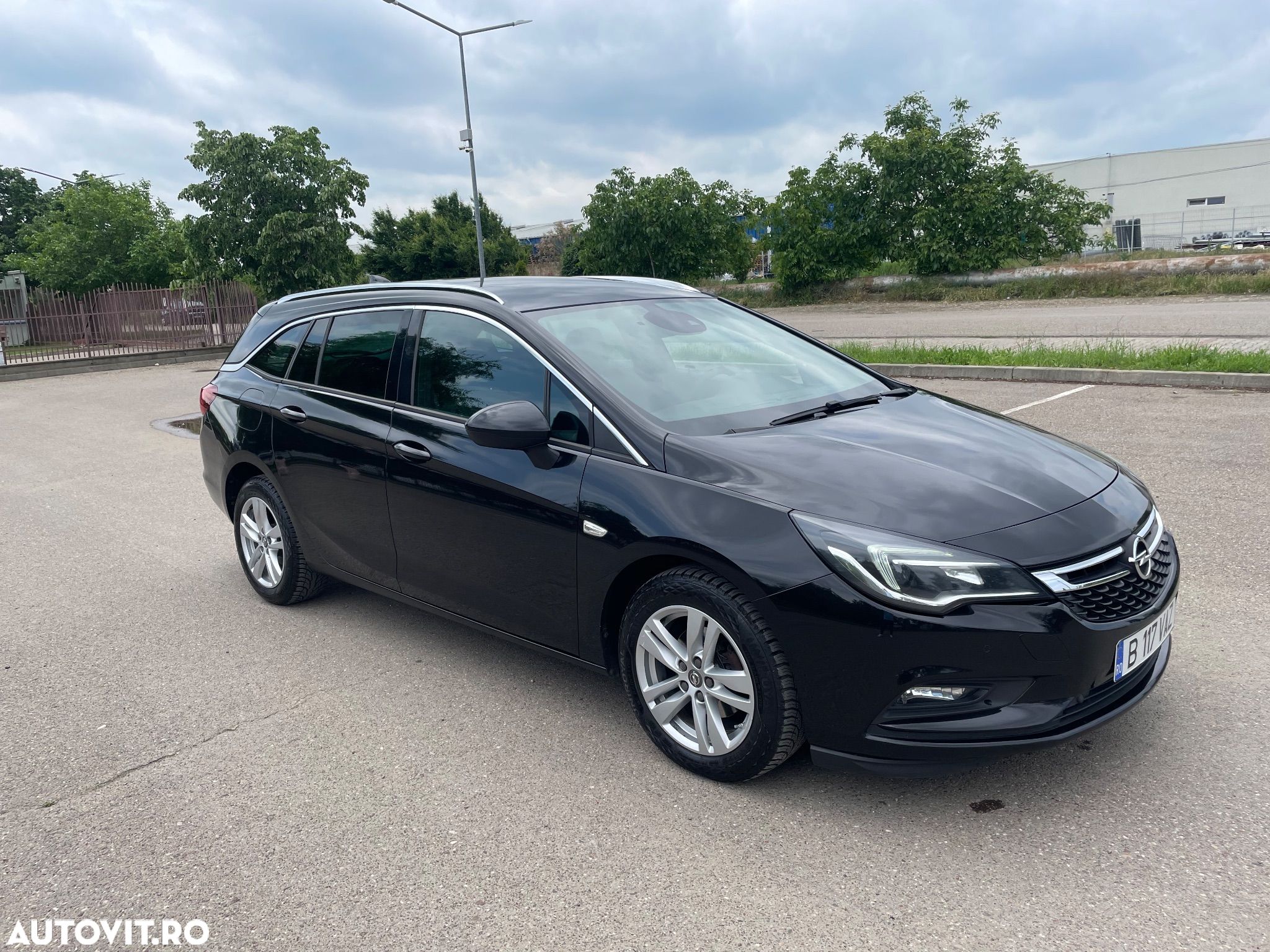 Opel Astra 1.6 CDTI ECOTEC ECOFlex Start/Stop Innovation - 1
