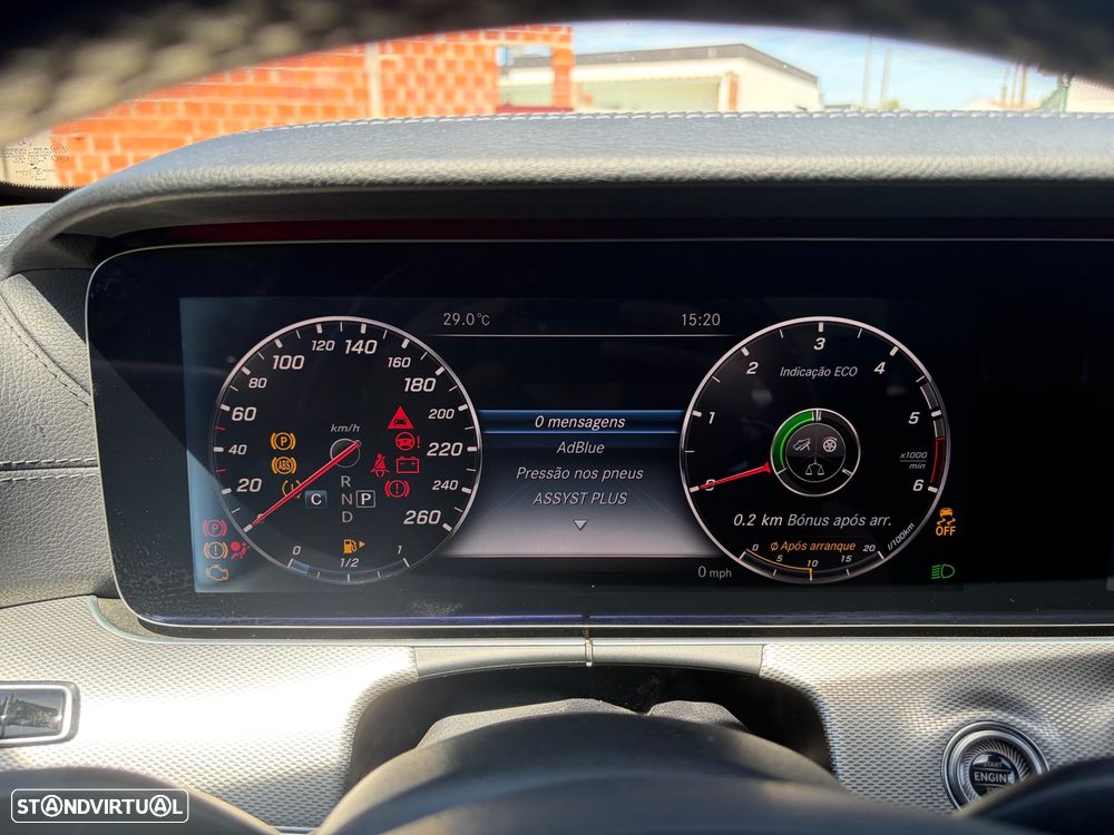 Mercedes-Benz E 220 d AMG Line - 40