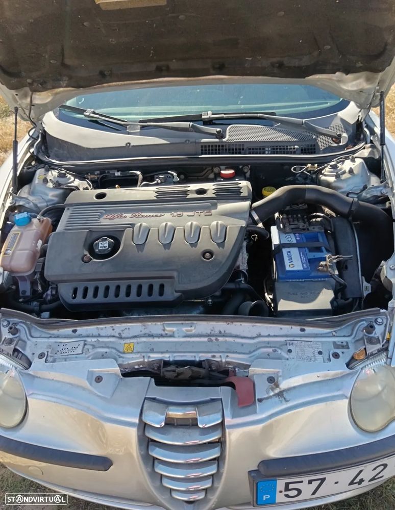 Alfa Romeo 147 1.9 JTD Plus - 12