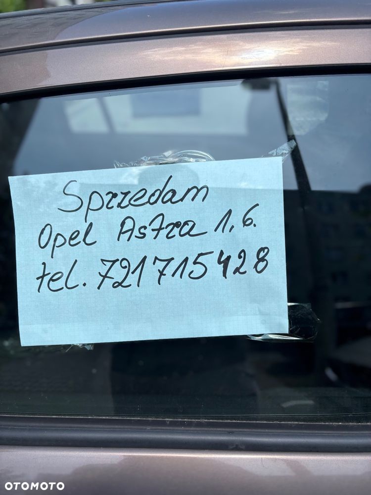Opel Astra 1.6 - 9