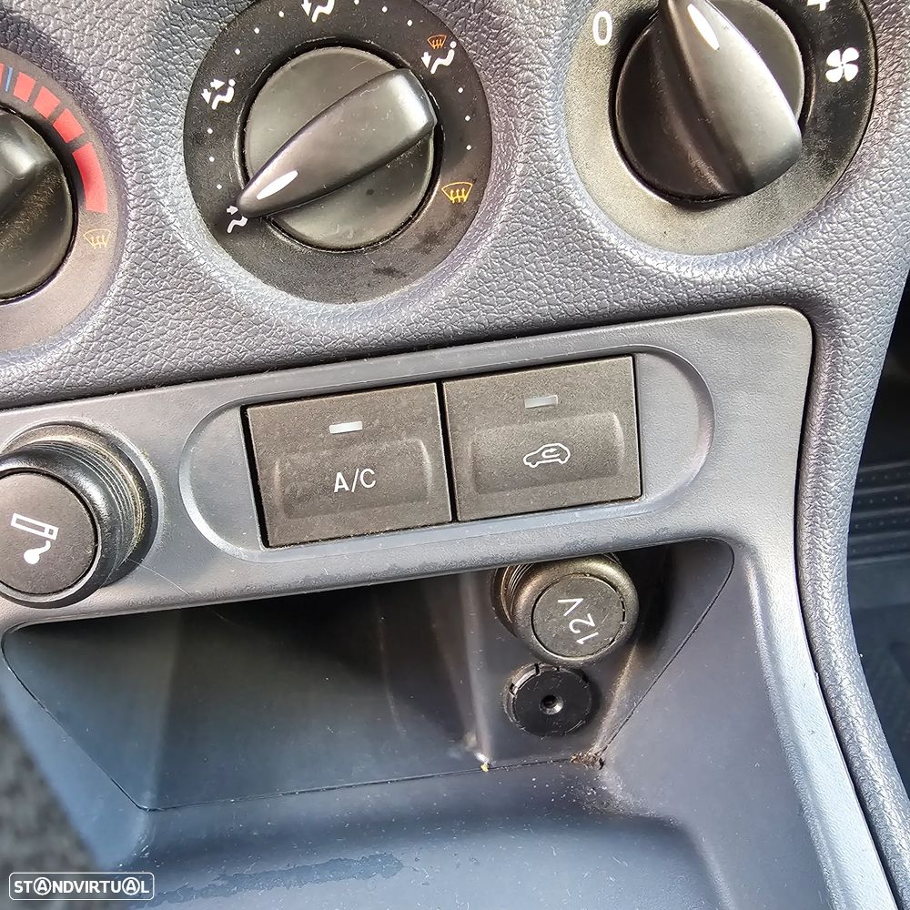 Ford Connect Longa TA A/C - 18