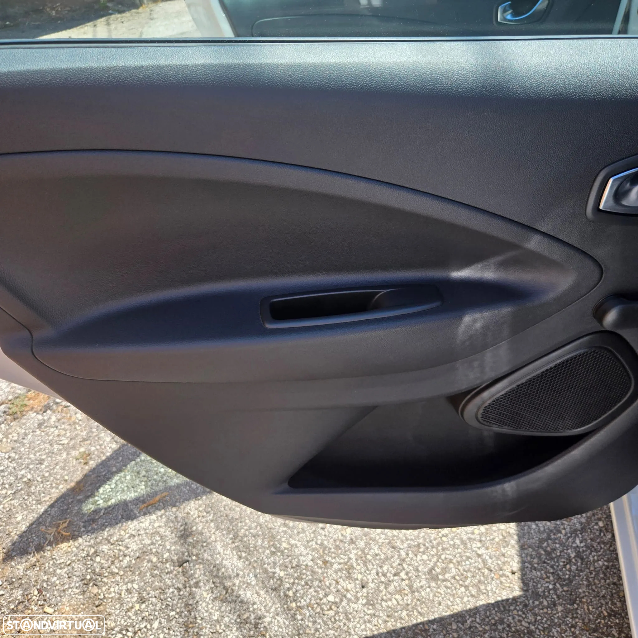 Renault Zoe (c/ Bateria) Z.E. 50 LIFE - 21