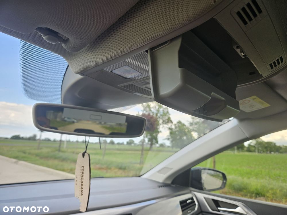 Volkswagen Polo - 16
