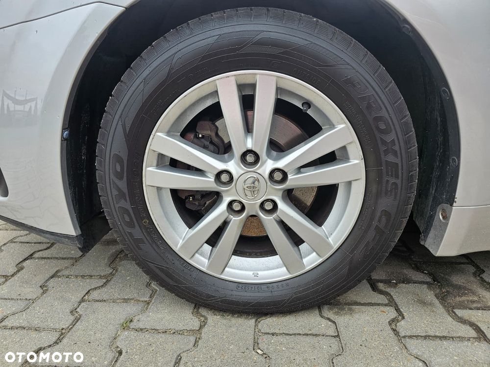 Toyota Avensis 2.0 D-4D Sol - 8