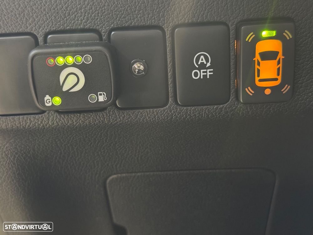 Mitsubishi Outlander 2.0 Kaiteki CVT - 42