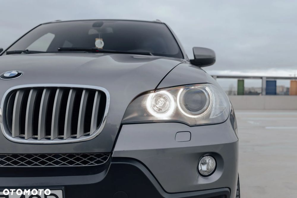 BMW X5 4.8i xDrive - 2