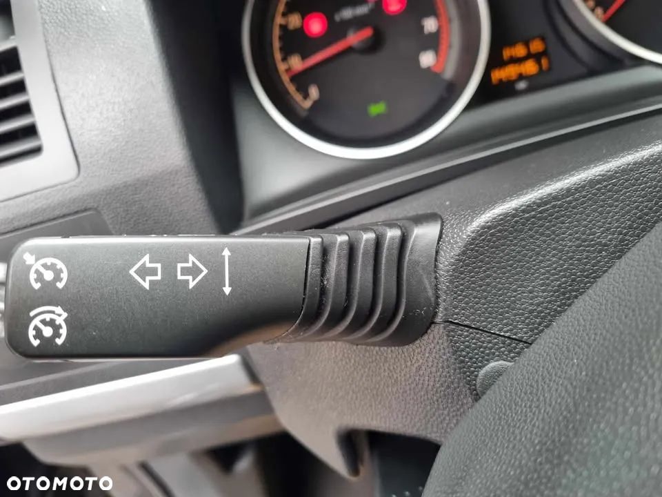 Opel Zafira - 14