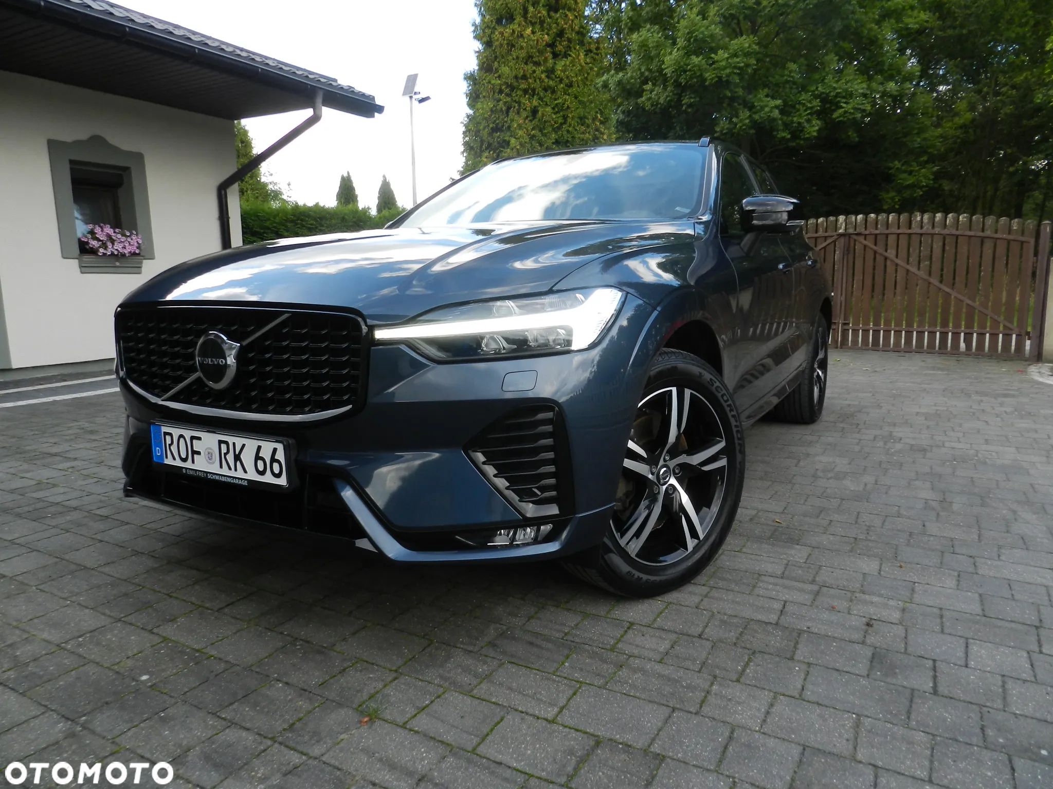 Volvo XC 60 B4 D AWD Plus Dark - 7