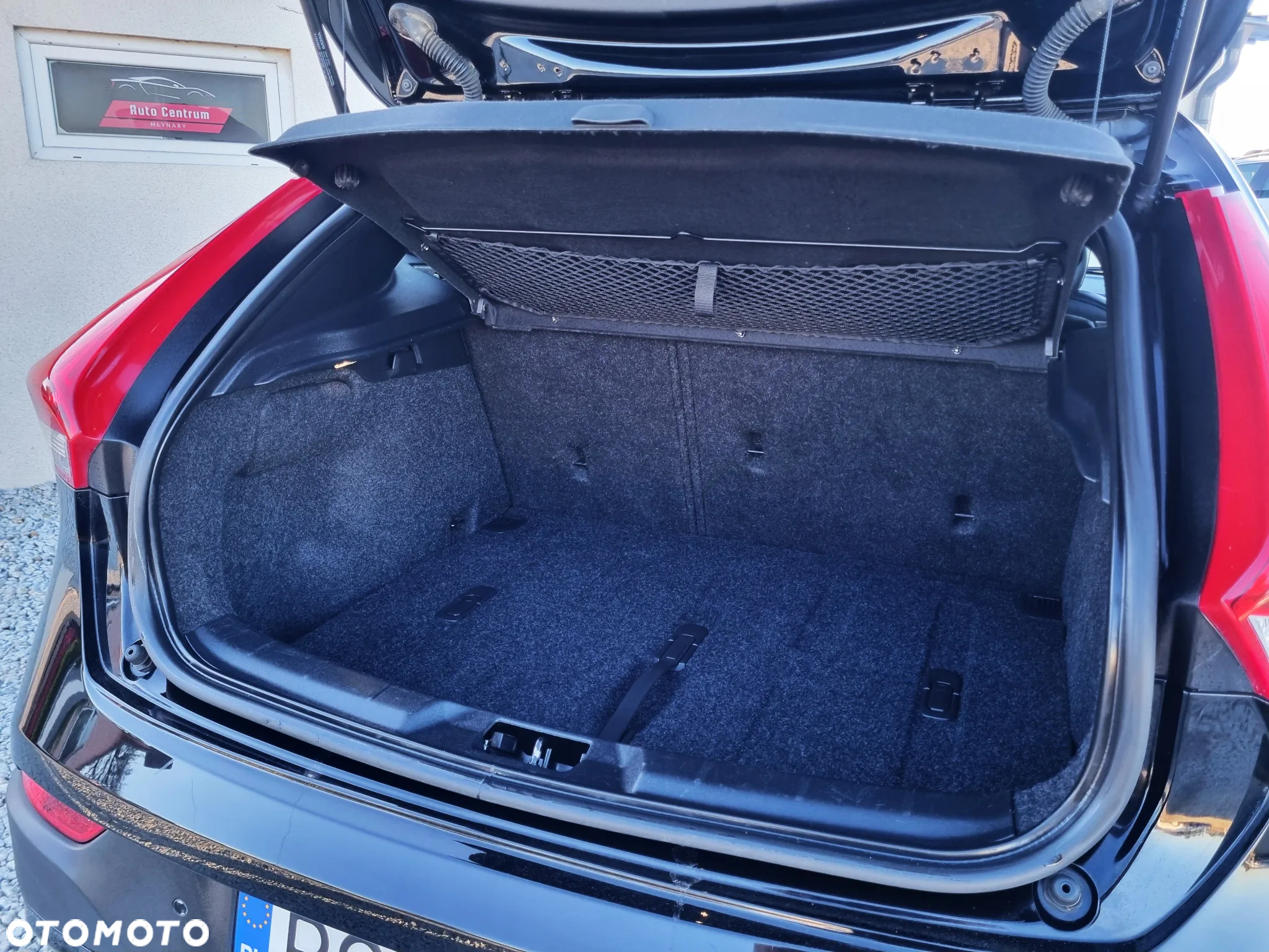 Volvo V40 Cross Country D4 Summum - 13