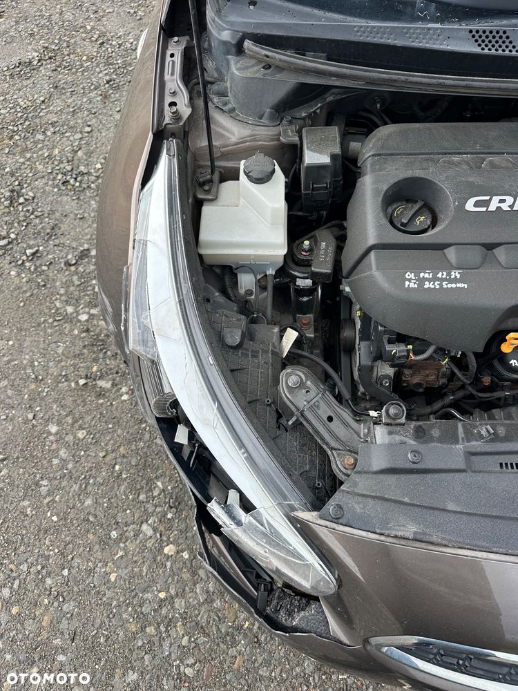 Kia Ceed 1.6 CRDi 128 ISG Vision - 9