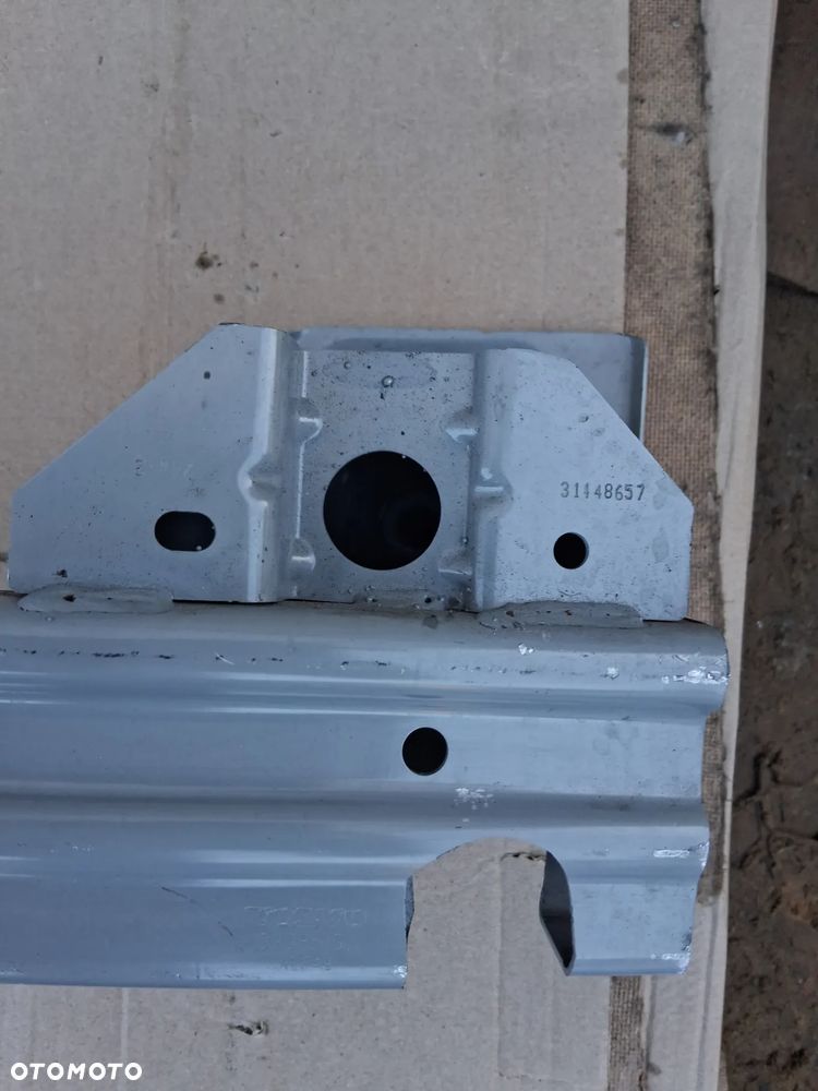 Belka tył tylna zderzaka VOLVO XC40 2 II  31448657 2018- - 2