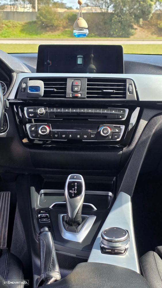 BMW 320 d xDrive Aut. Sport Line - 27