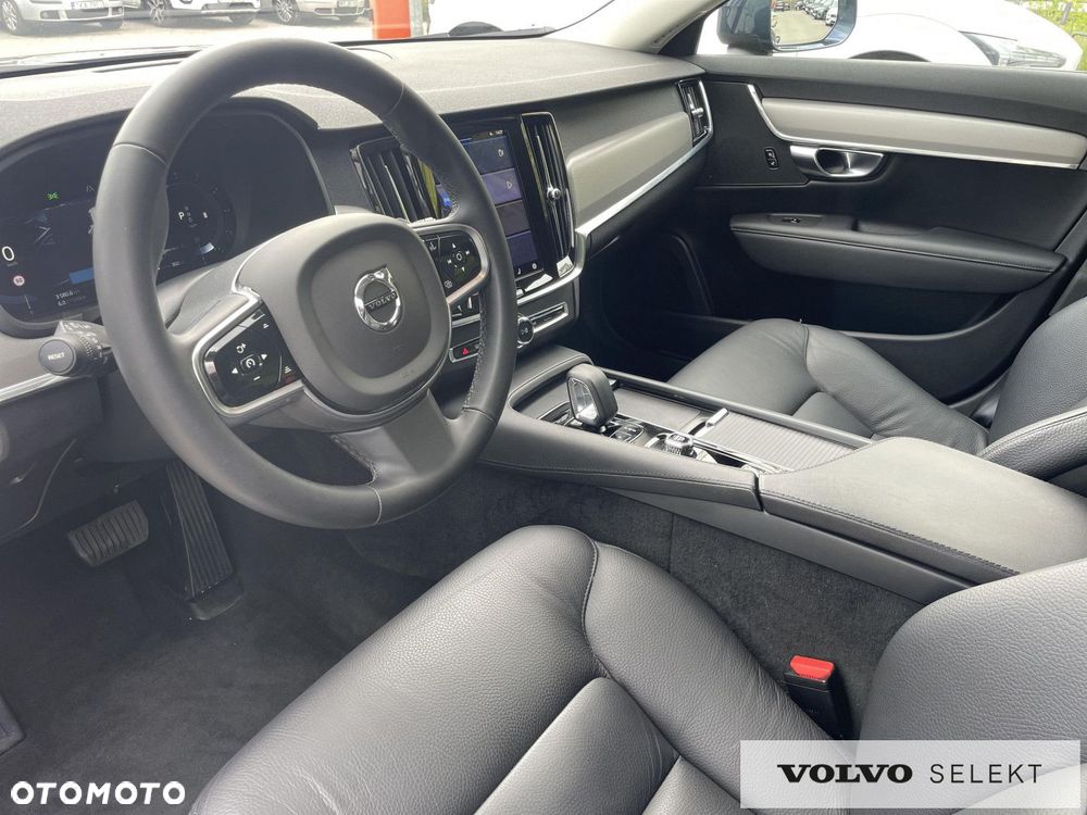Volvo V90 Cross Country - 21