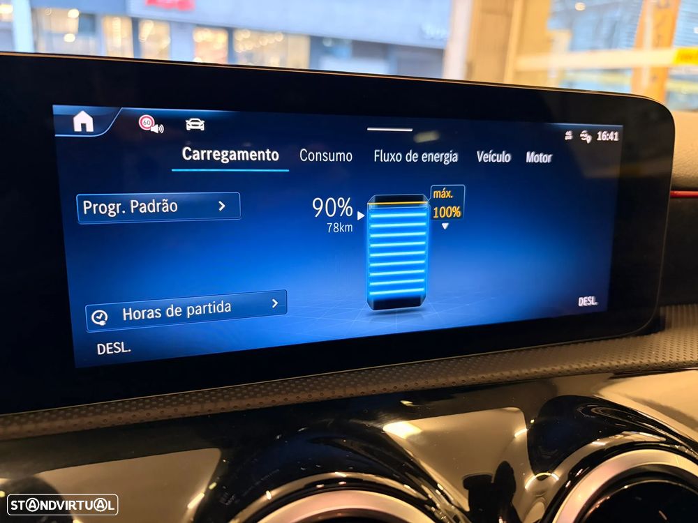 Mercedes-Benz A 250 e AMG Line - 8