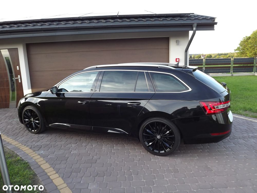 Skoda Superb Combi 2.0 TDI Style - 22