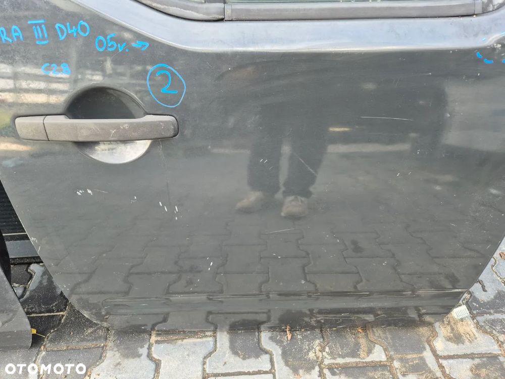 DRZWI NISSAN NAVARA III D40 - 7