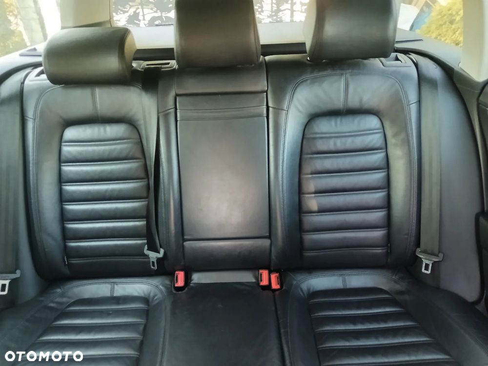 Volkswagen Passat 2.0 TDI Comfortline - 9