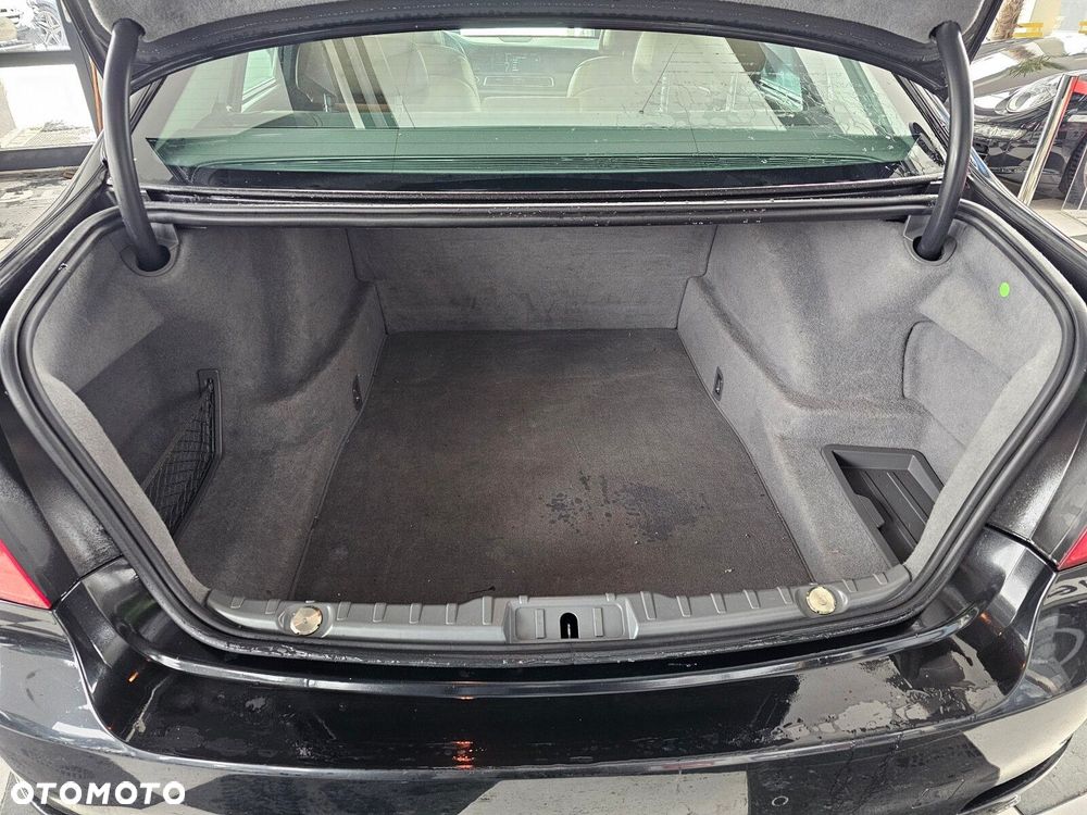 BMW Seria 7 - 17