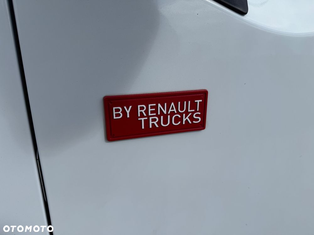 Renault Master - 25