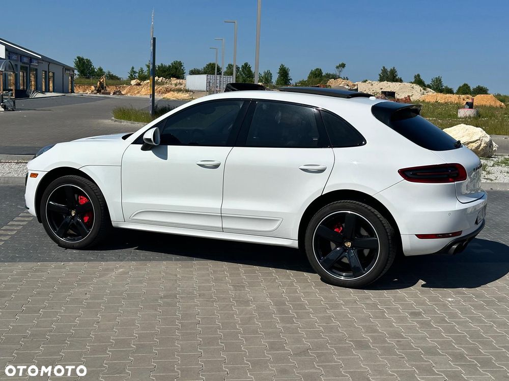 Porsche Macan Turbo PDK - 3