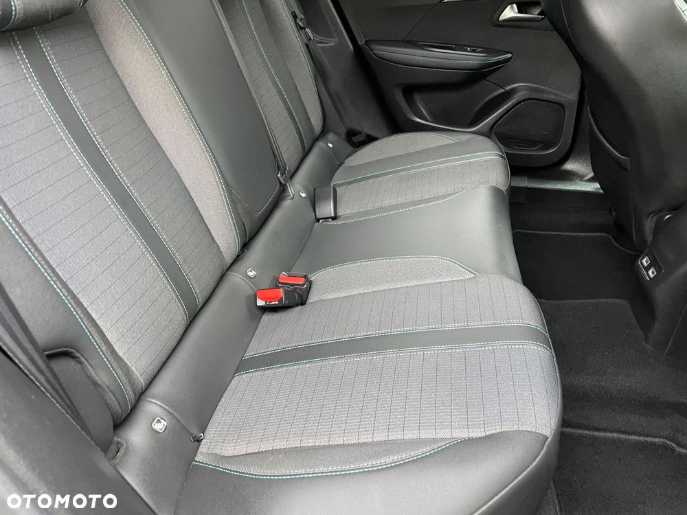 Peugeot 2008 1.5 BlueHDi Allure Pack S&S EAT8 - 15