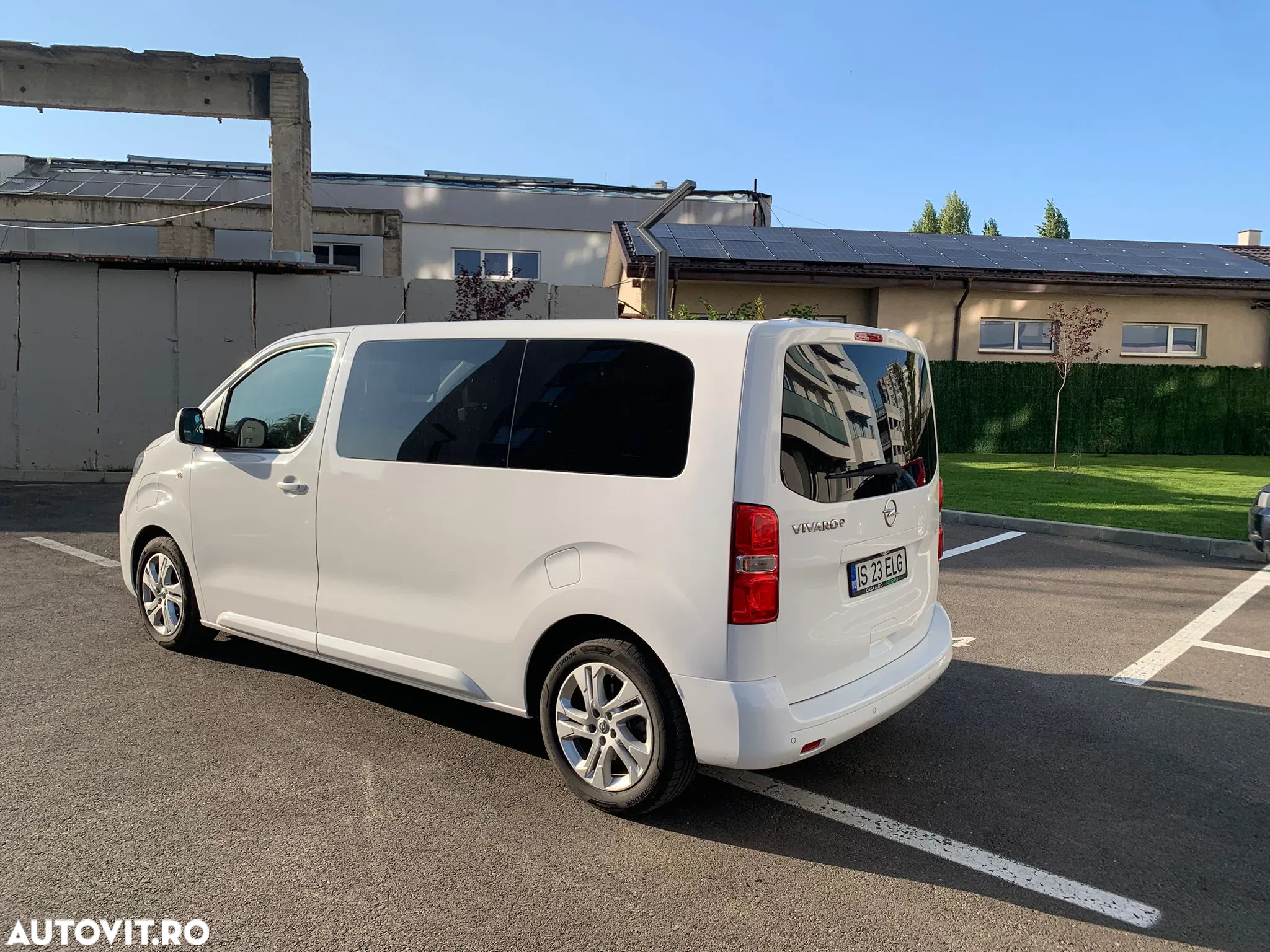 Opel Vivaro Vivaro-e FlexSpace L (50-kWh) - 11