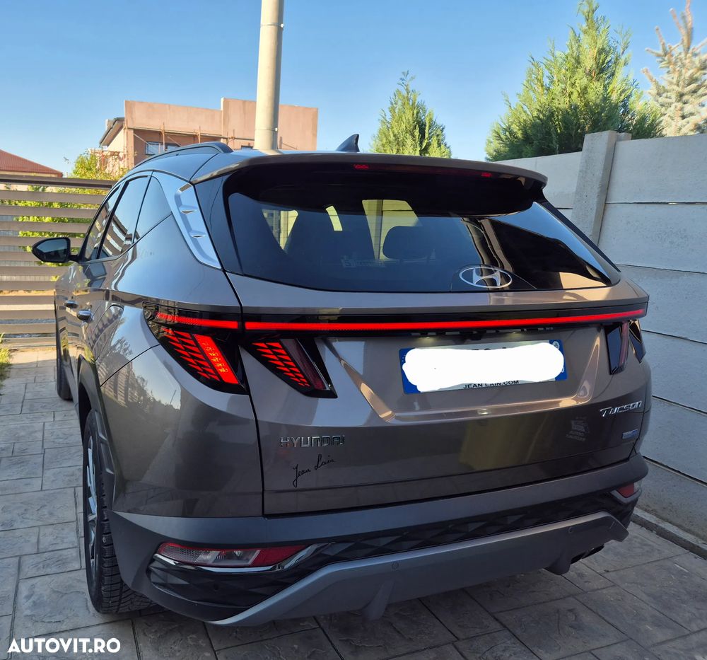 Hyundai Tucson - 2