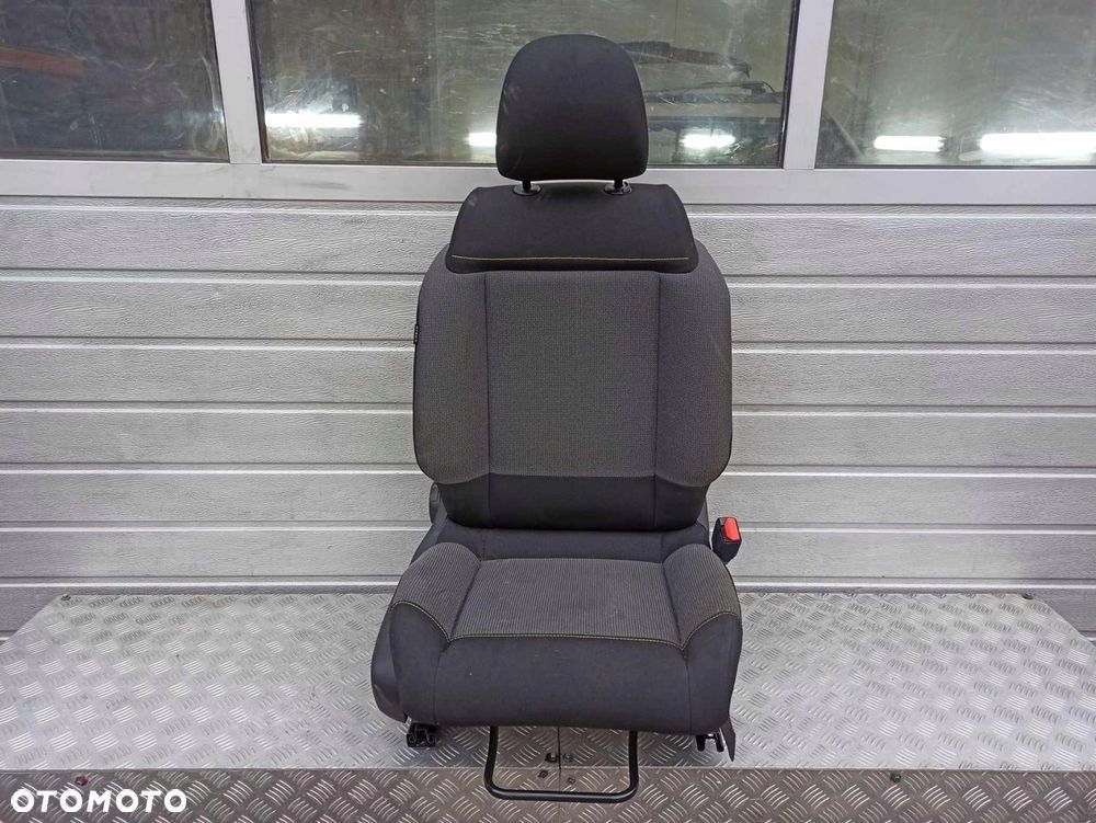 CITROEN C3 III FOTEL PRZÓD LEWY PRAWY - 1