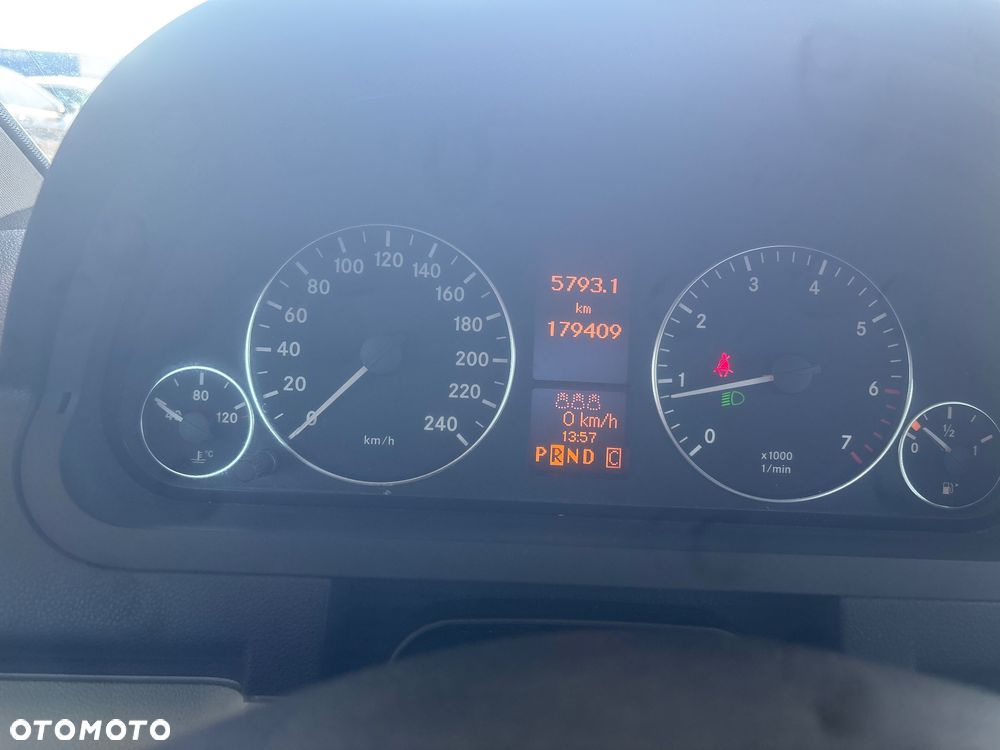 Mercedes-Benz Klasa A 170 Autotronic Avantgarde Grand Edition - 3