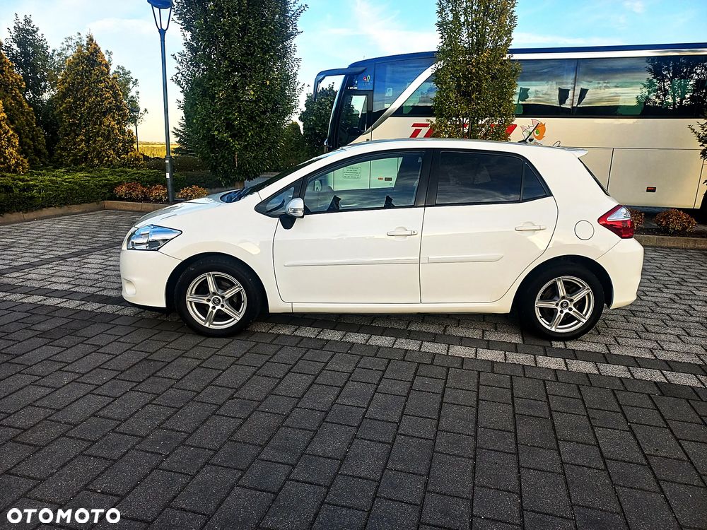 Toyota Auris 1.6 Dynamic - 5