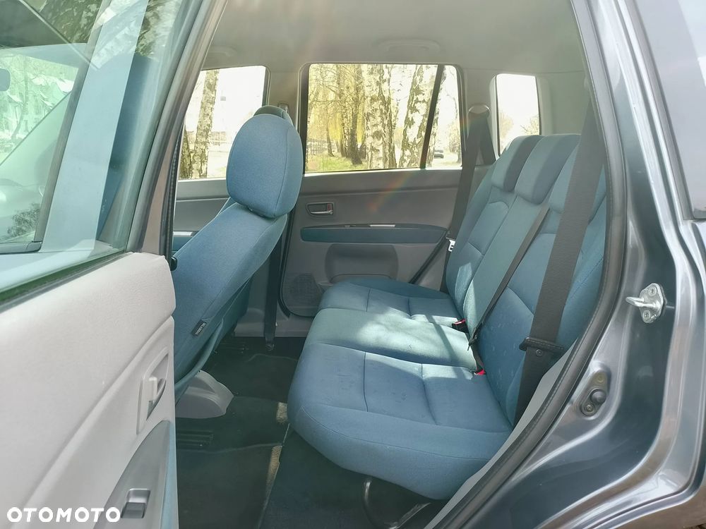 Mazda 2 - 8
