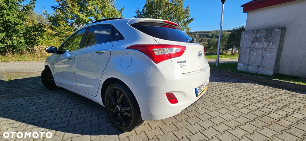 Hyundai i30 1.6 Fifa World Cup Edition - 26