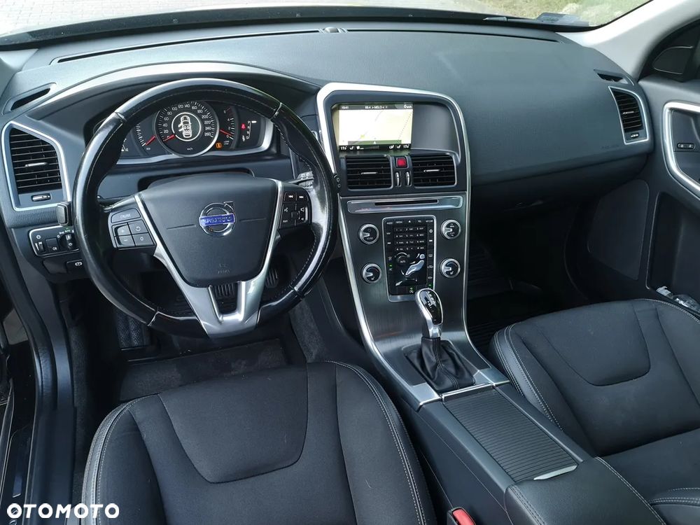 Volvo XC 60 - 8